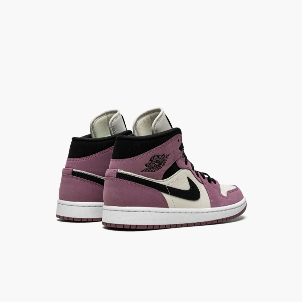 Jordan 1 Berry Pink size 7